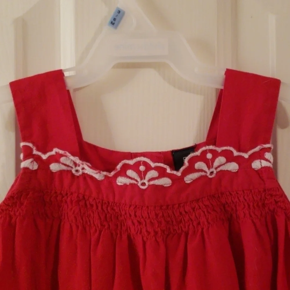 Gap Red and White Floral Top